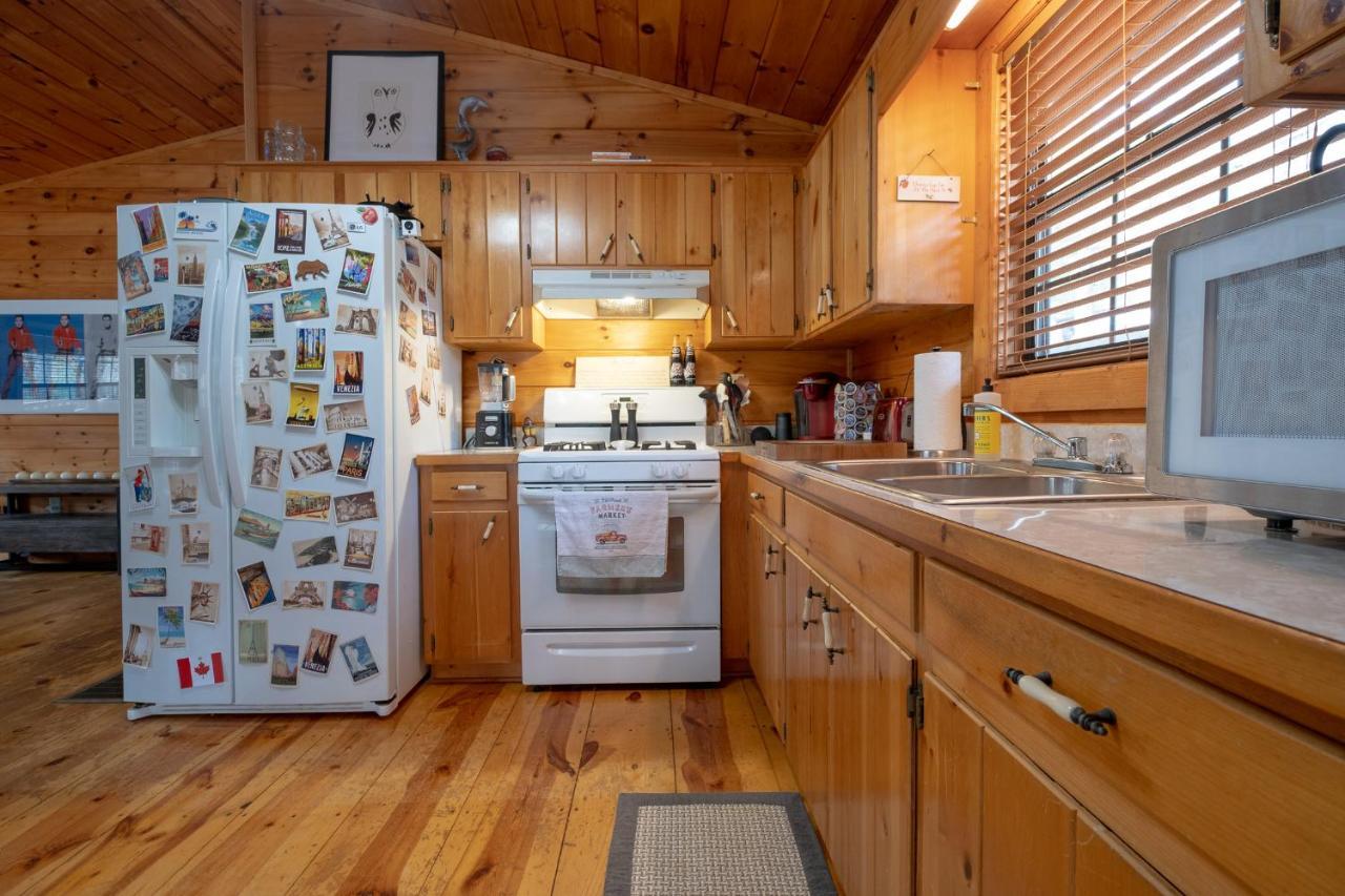 Three Dog Night - Pet-Friendly Cabin With Hot Tub Villa บลูริดจ์ ภายนอก รูปภาพ