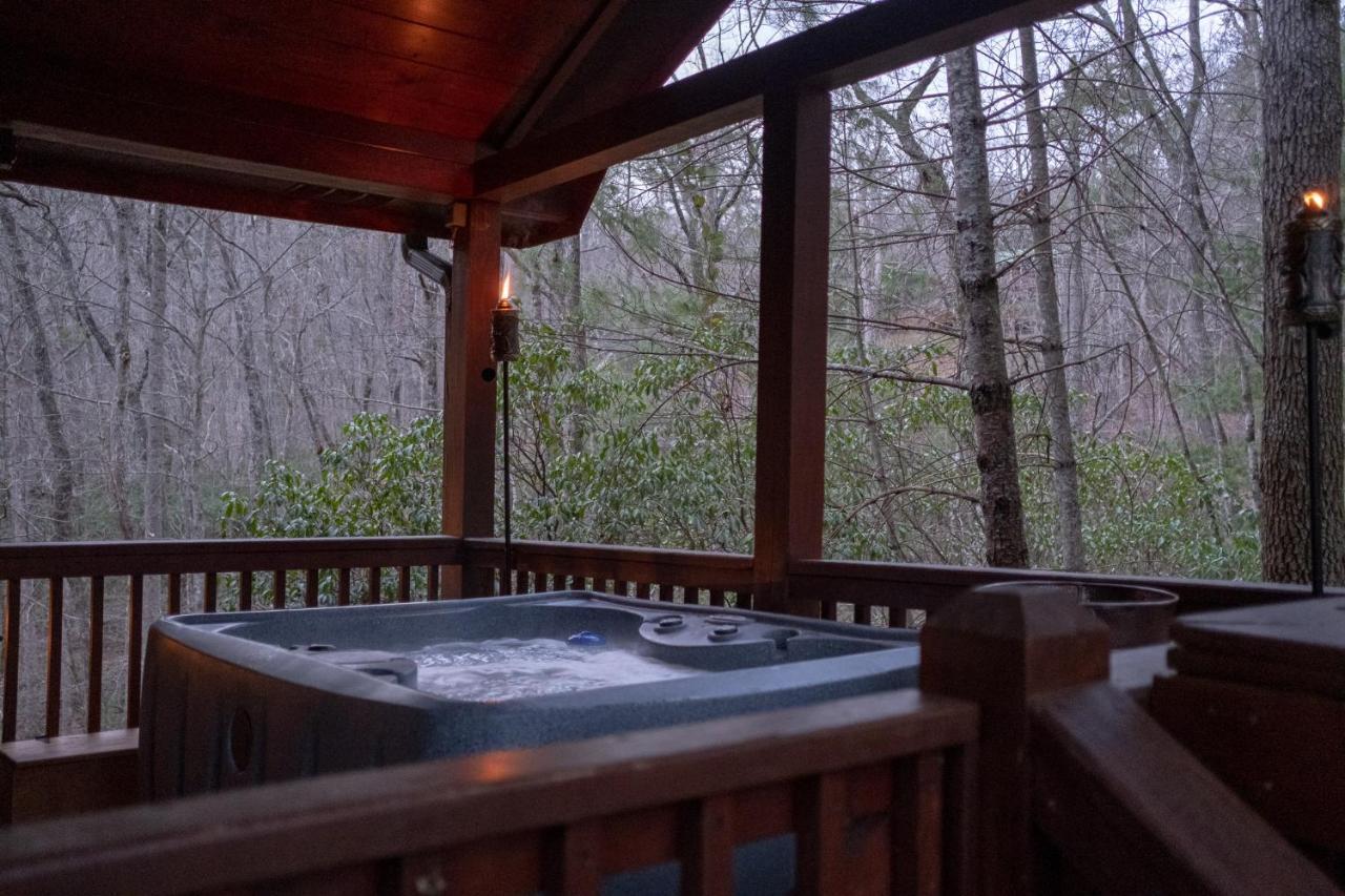 Three Dog Night - Pet-Friendly Cabin With Hot Tub Villa บลูริดจ์ ภายนอก รูปภาพ