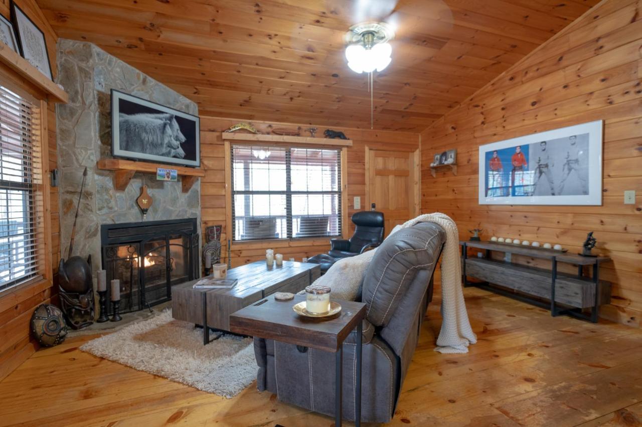 Three Dog Night - Pet-Friendly Cabin With Hot Tub Villa บลูริดจ์ ภายนอก รูปภาพ