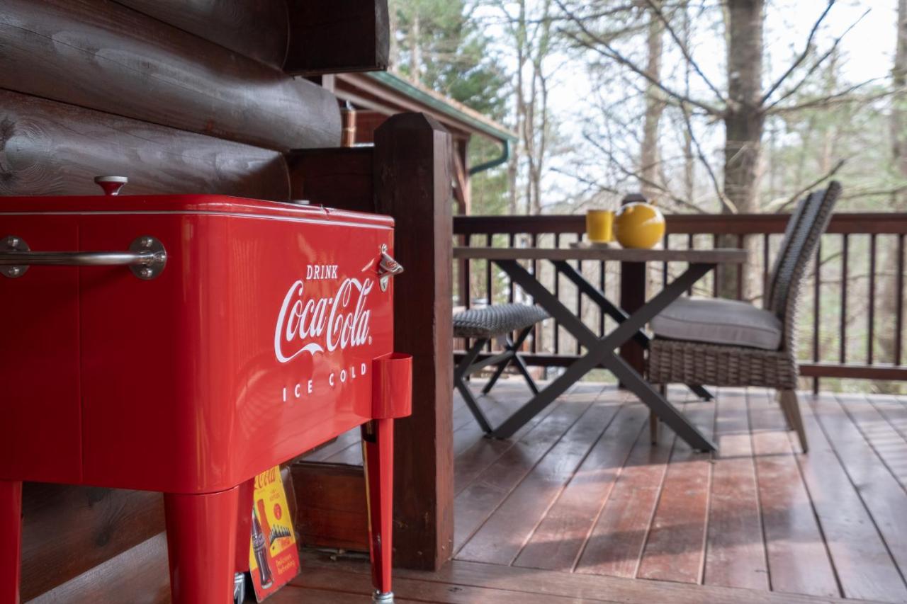 Three Dog Night - Pet-Friendly Cabin With Hot Tub Villa บลูริดจ์ ภายนอก รูปภาพ