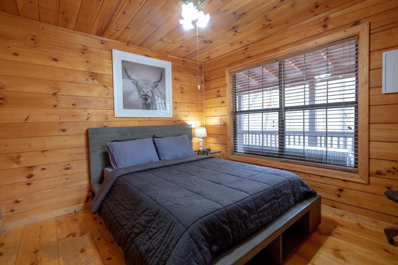 Three Dog Night - Pet-Friendly Cabin With Hot Tub Villa บลูริดจ์ ภายนอก รูปภาพ