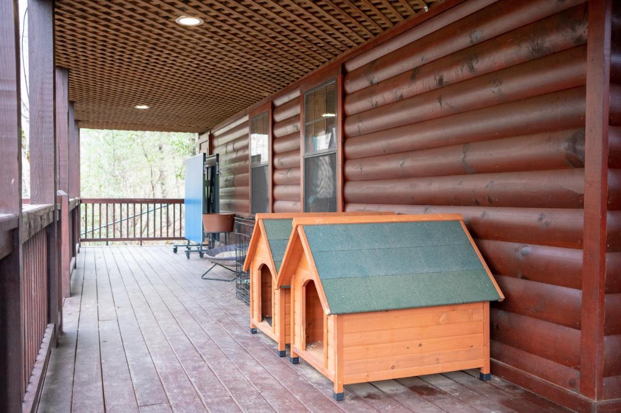 Three Dog Night - Pet-Friendly Cabin With Hot Tub Villa บลูริดจ์ ภายนอก รูปภาพ